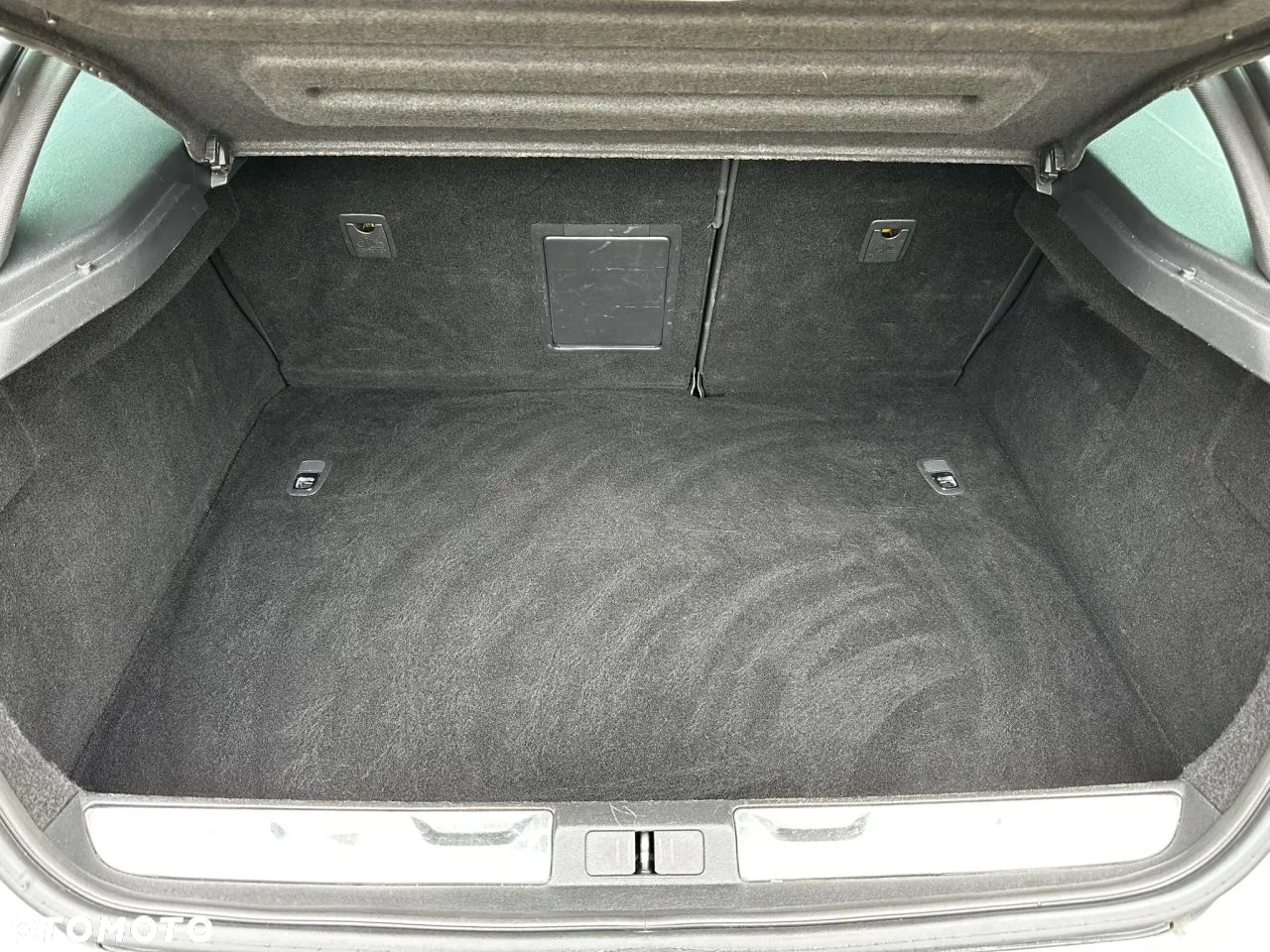 Citroën DS5 e-HDi 115 EGS6 Chic - 17