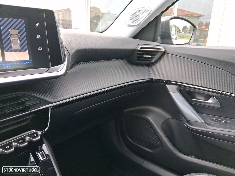 Peugeot 2008 1.2 PureTech Allure Pack EAT8 - 15