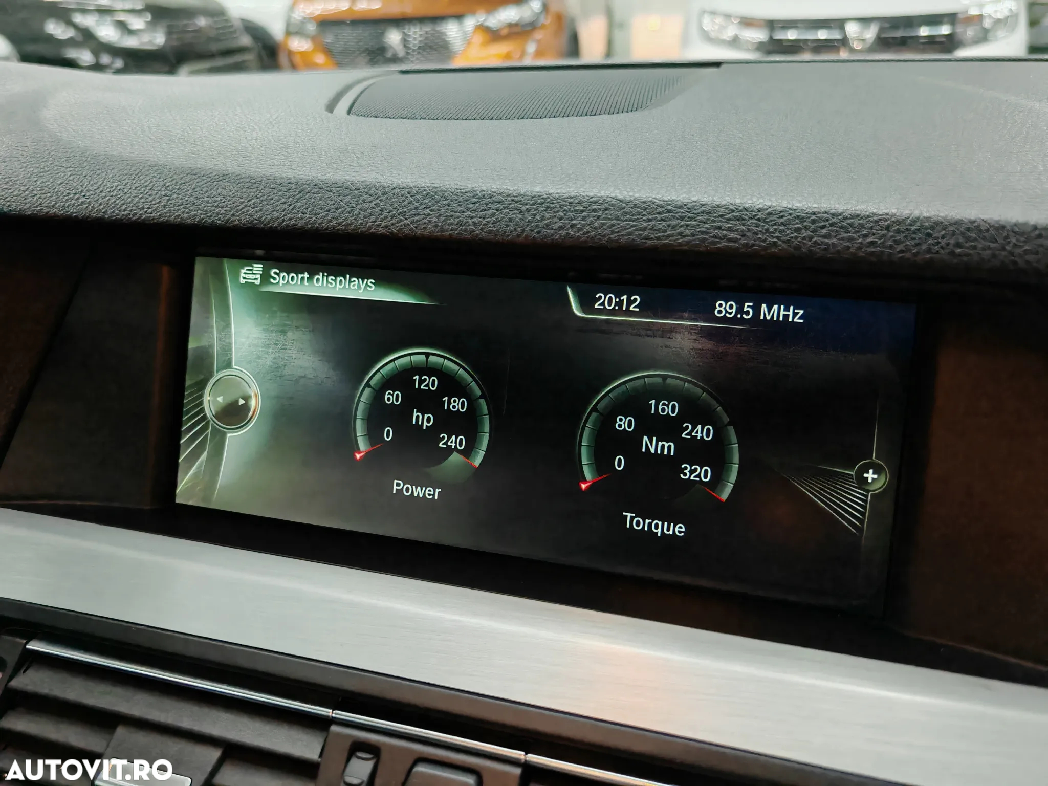 BMW Seria 5 520i Sport-Aut. - 29