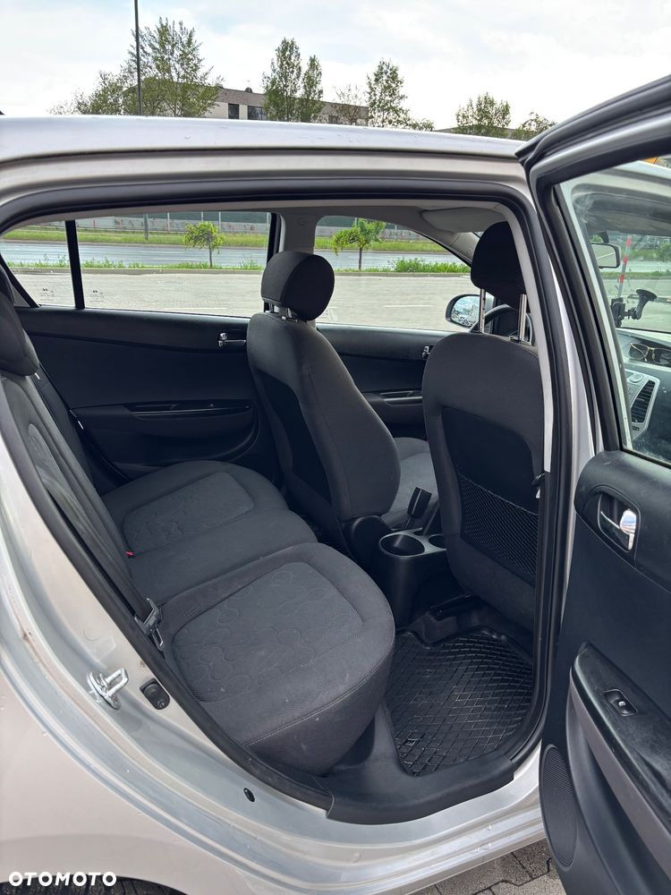 Hyundai i20 1.2 Comfort EU5 - 12