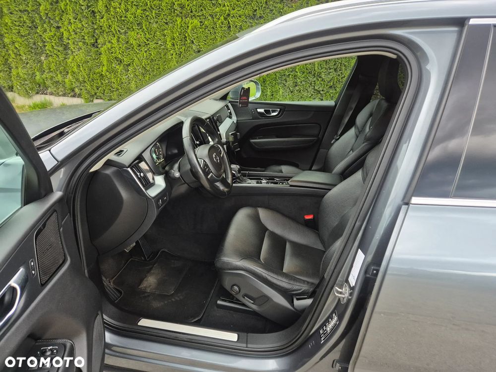 Volvo XC 60 D4 AWD Momentum - 14