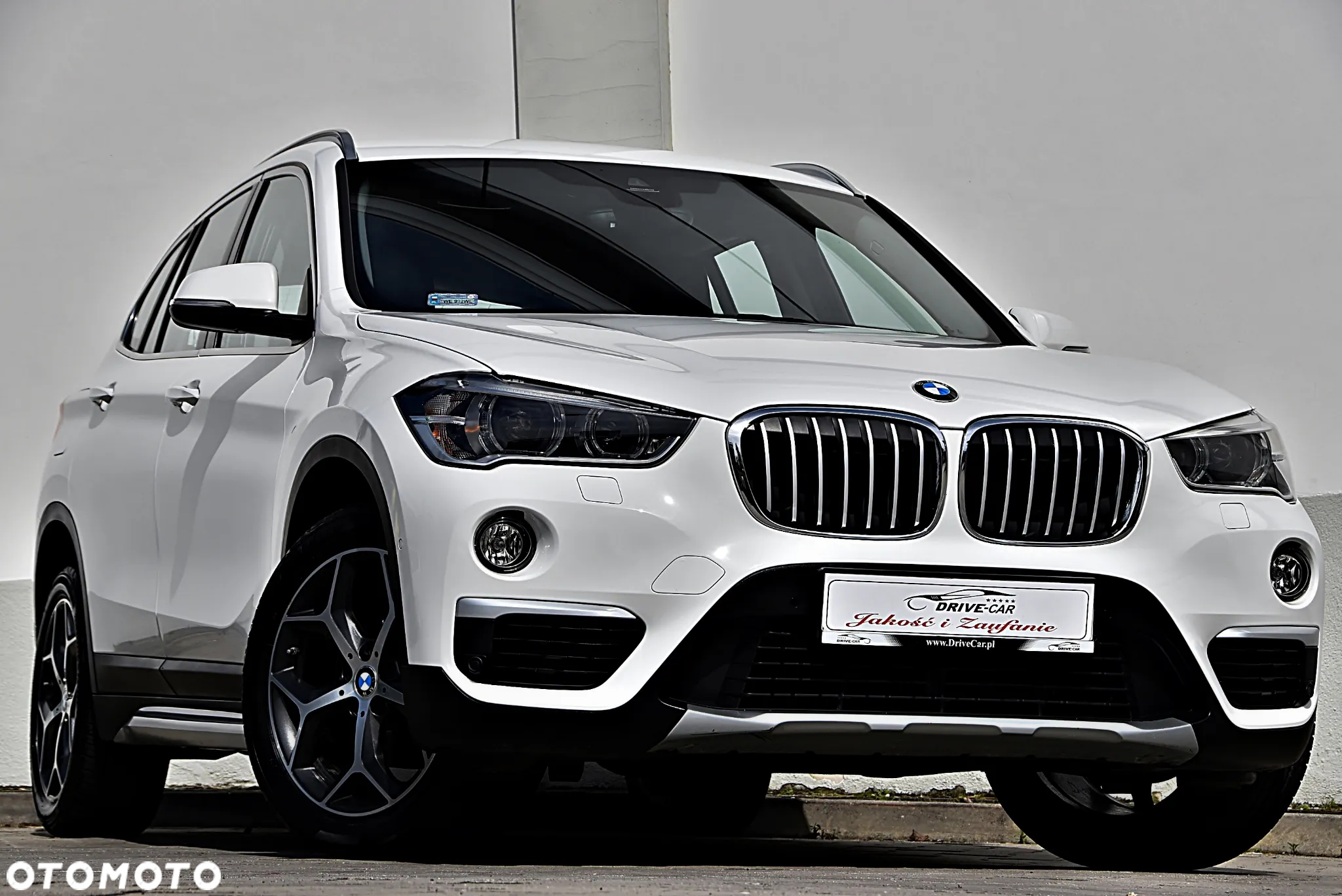BMW X1 sDrive18i GPF xLine - 4