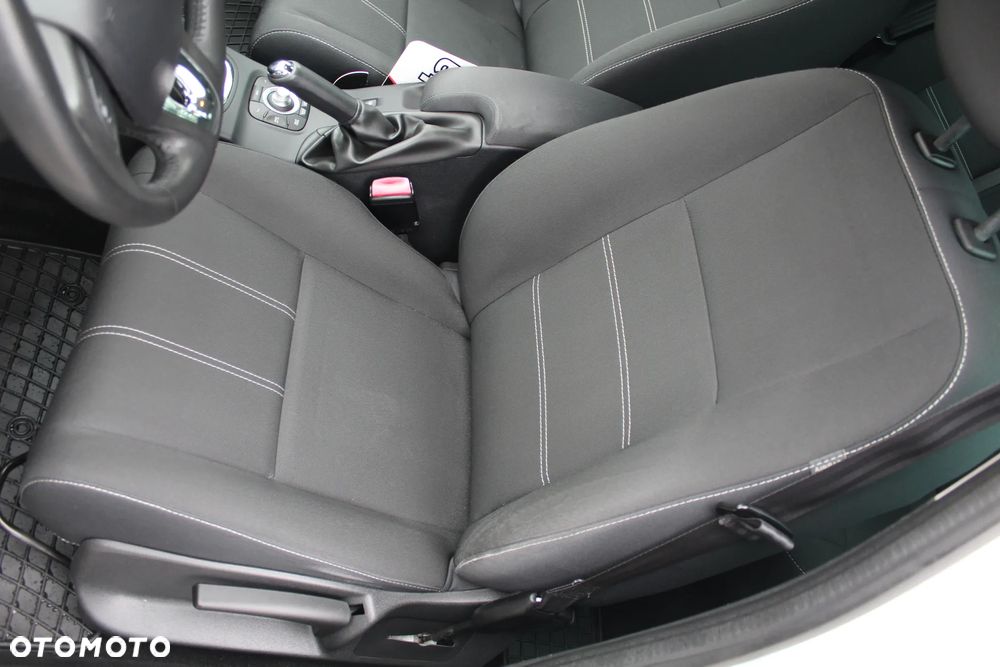 Renault Megane ENERGY TCe 115 Start & Stop LIMITED - 16