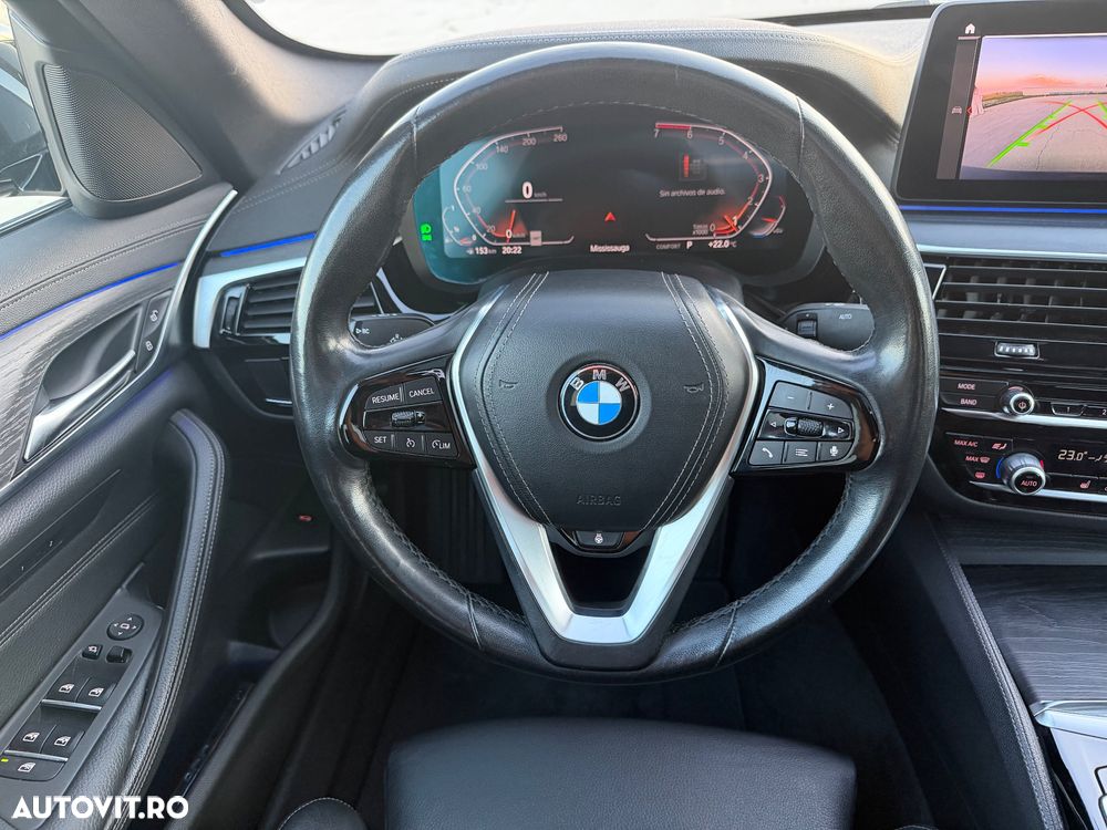 BMW Seria 5 530i Aut. Luxury Line - 16
