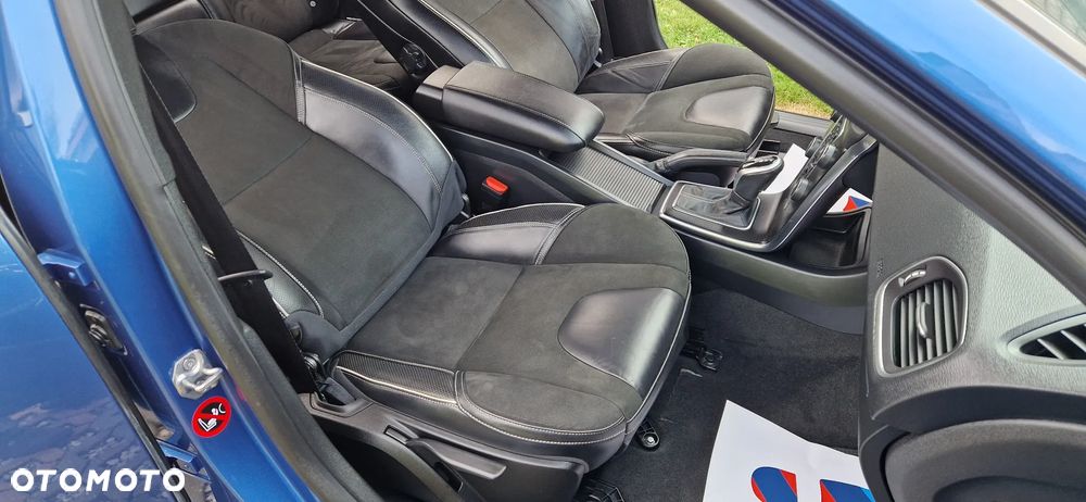 Volvo V40 D4 Geartronic RDesign - 33