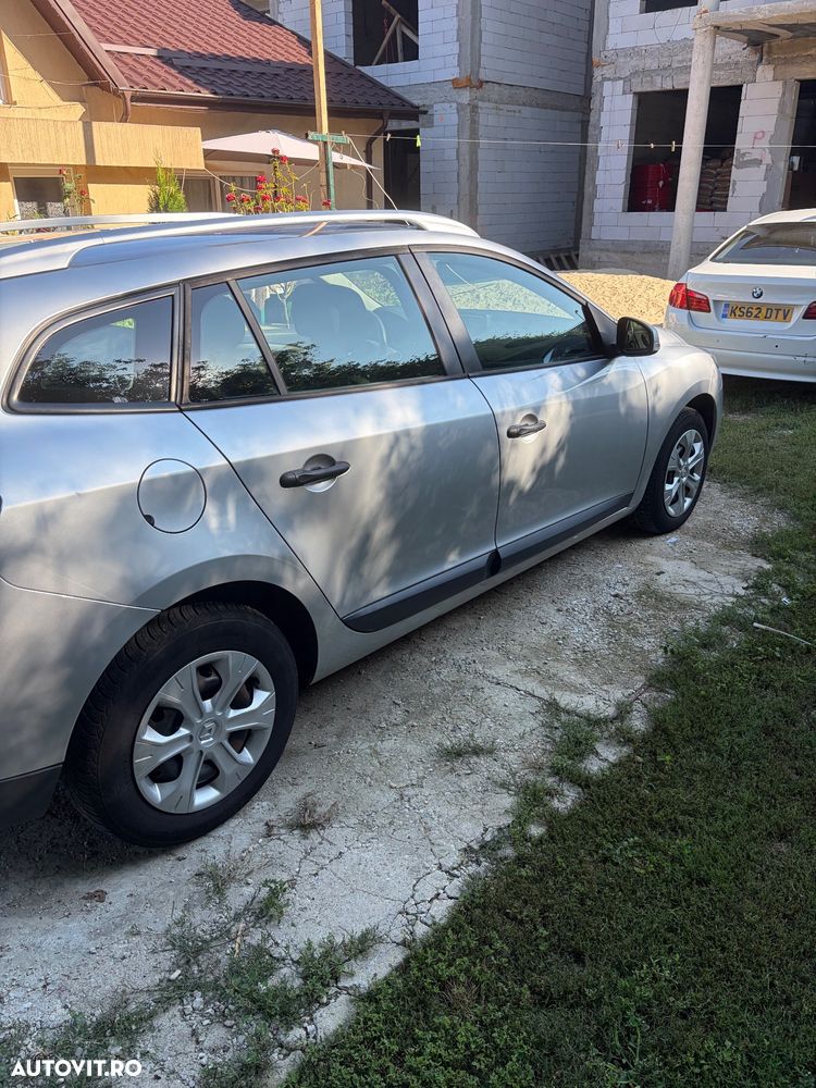 Renault Megane 1.5 dCi Dynamique - 4