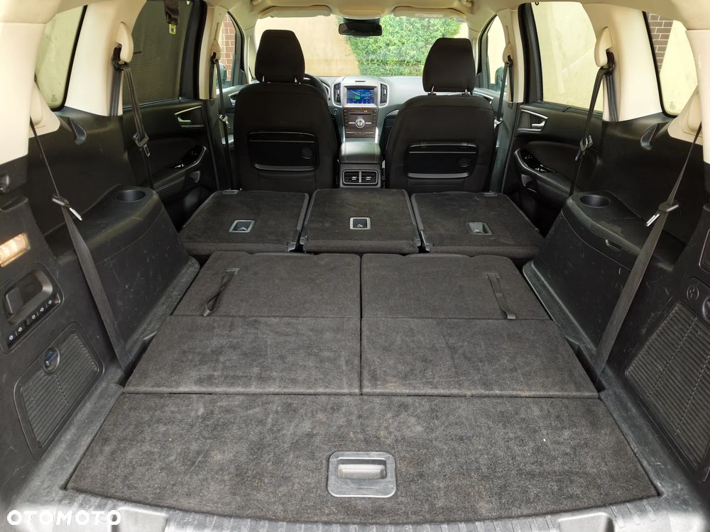 Ford S-Max 2.0 EcoBlue Titanium - 19