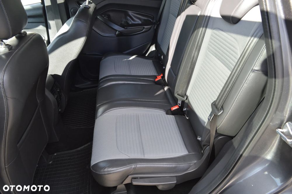 Ford Kuga 2.0 TDCi 4x4 ST-Line - 20