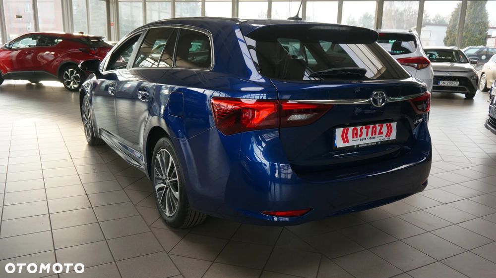 Toyota Avensis 2.0 D-4D Prestige - 5