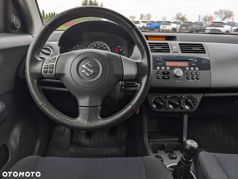 Suzuki Swift 1.3 Classic - 30