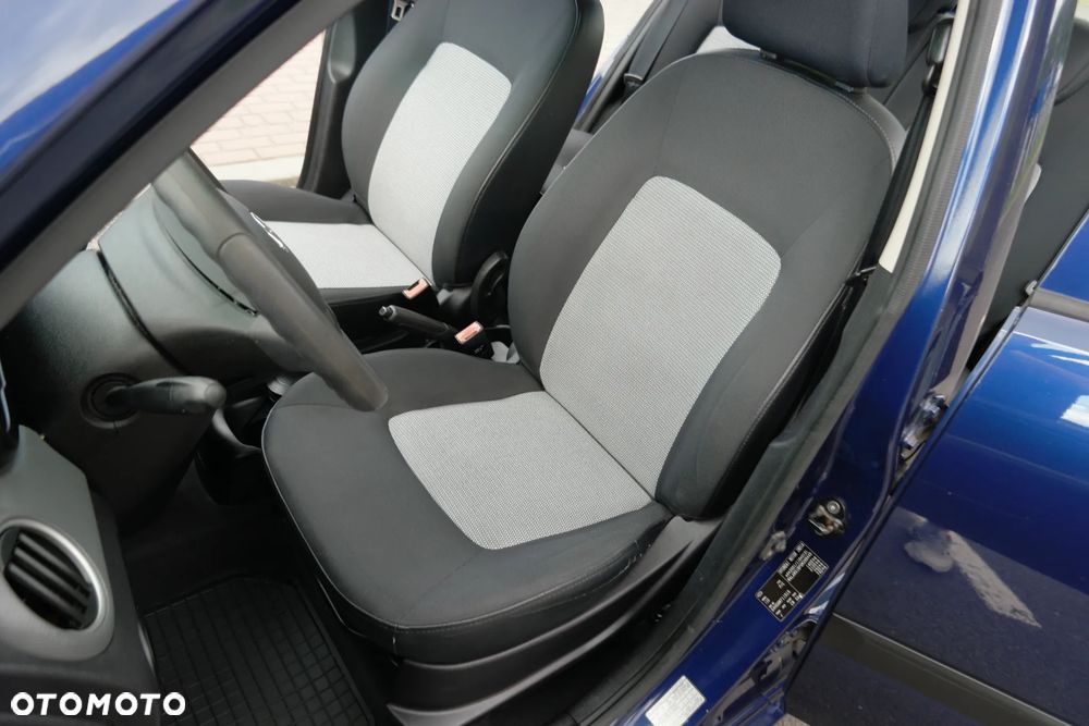 Hyundai i10 - 24