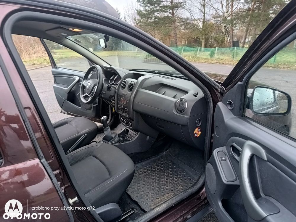 Dacia Duster 1.6 SCe S&S - 10