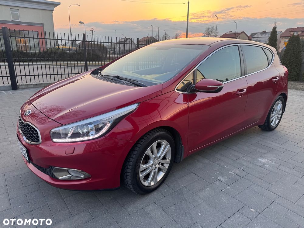 Kia Ceed 1.6 GDI Platinum Edition - 4