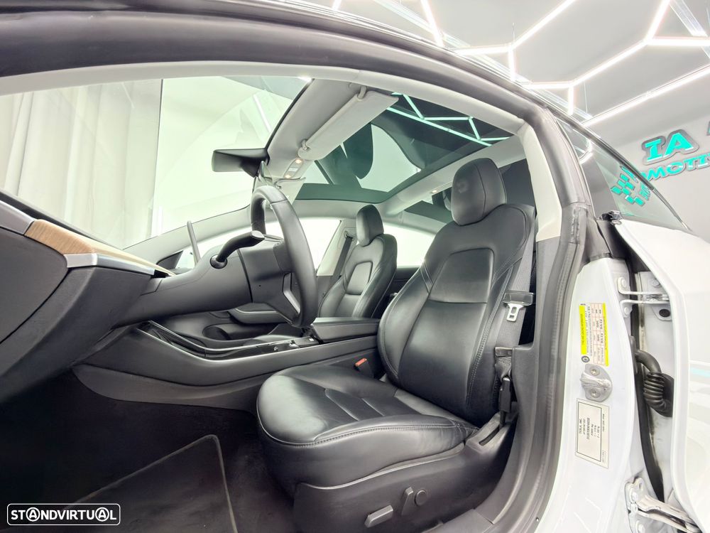 Tesla Model 3 Long-Range Dual Motor AWD - 23