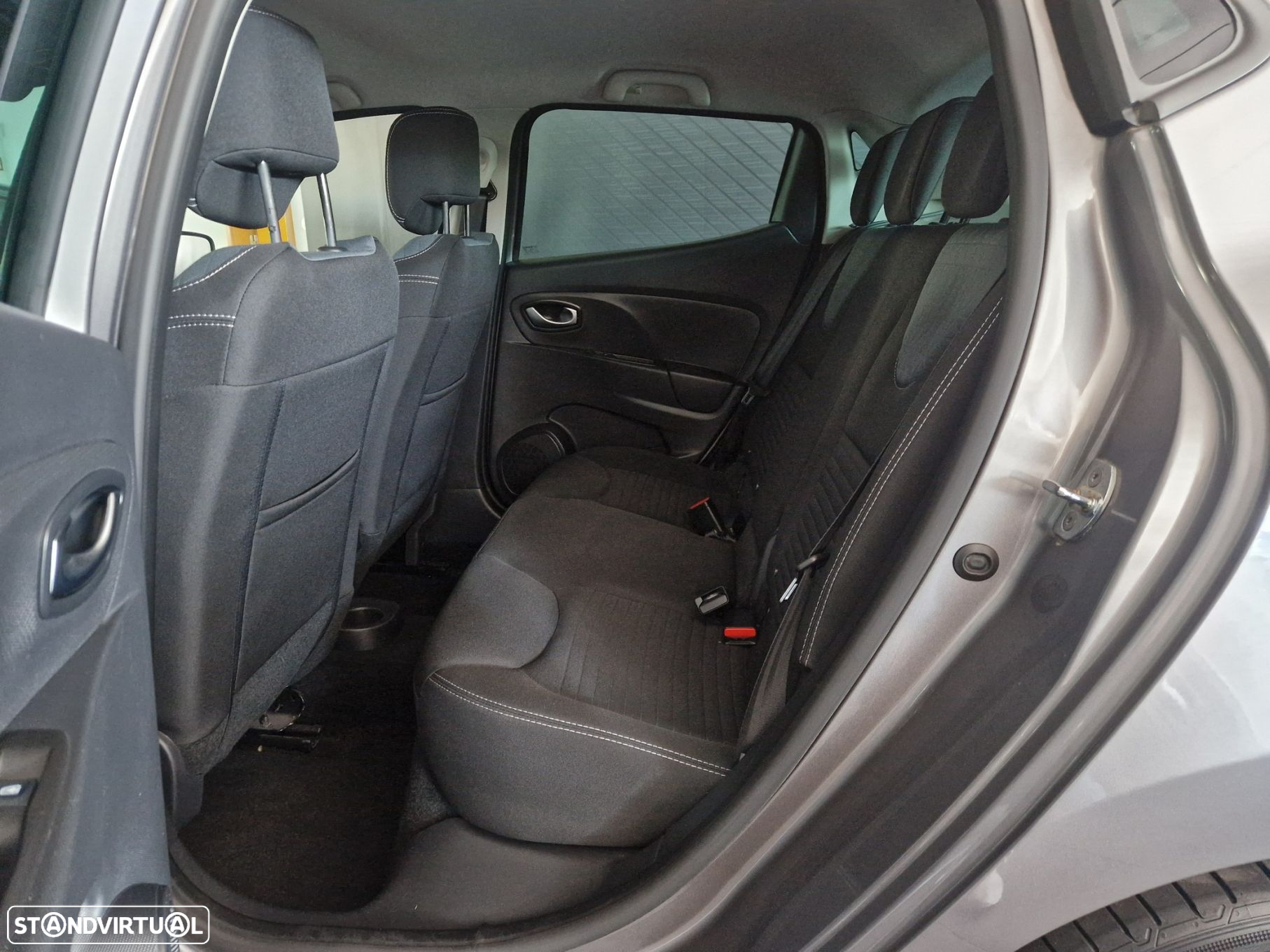 Renault Clio 0.9 TCE Dynamique S - 24