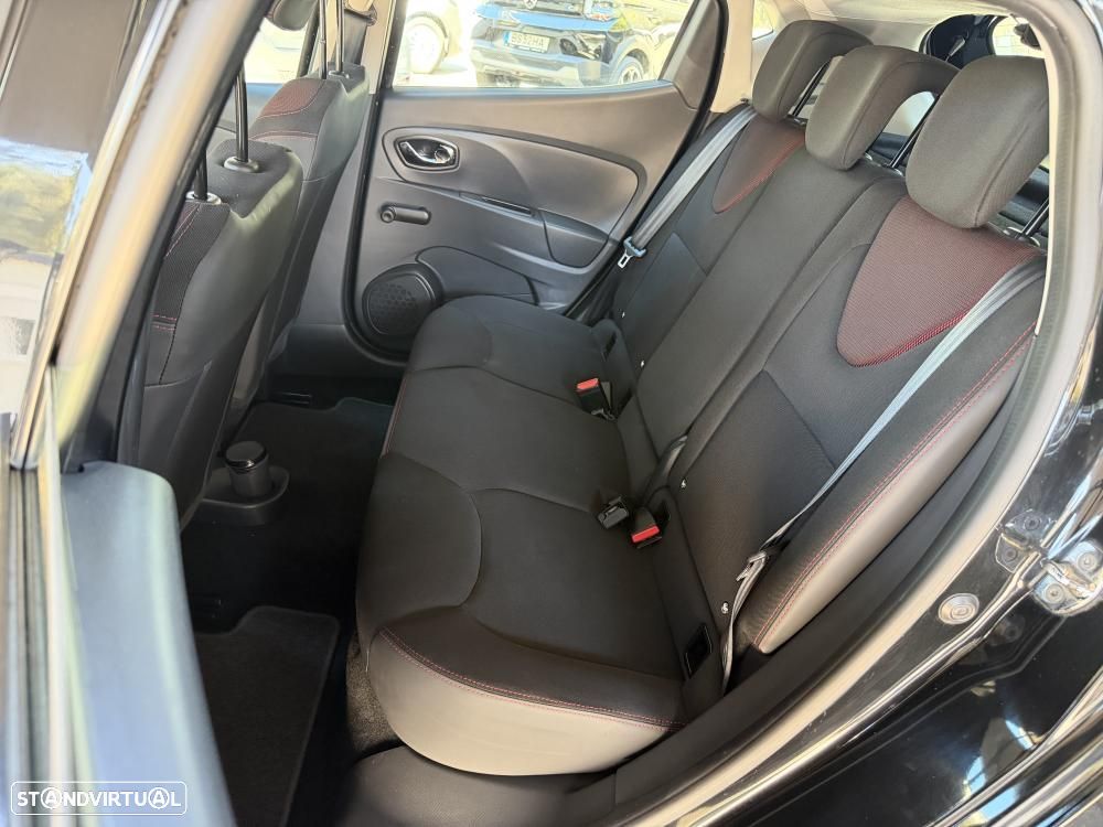 Renault Clio 1.5 dCi Dynamique S - 12