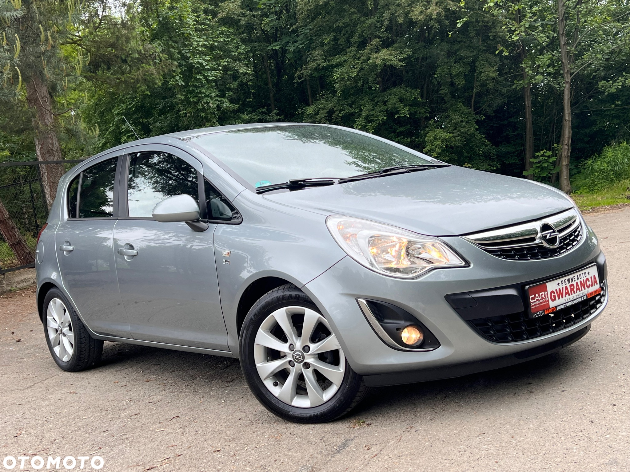 Opel Corsa 1.4 16V Cosmo - 10