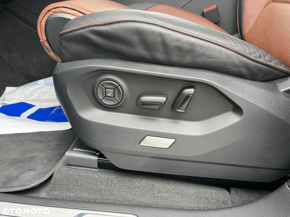 Volkswagen Touareg - 39