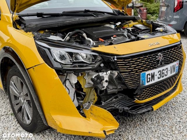 Peugeot 208 e-208 50kWh Style - 29