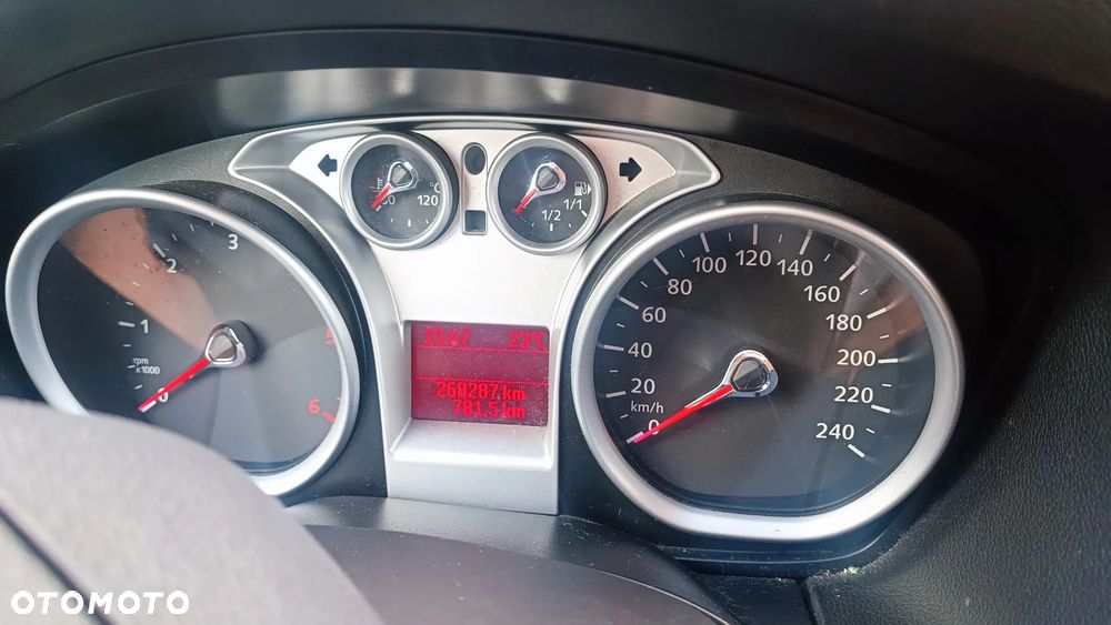 Ford Focus 1.8 TDCi Silver X - 6