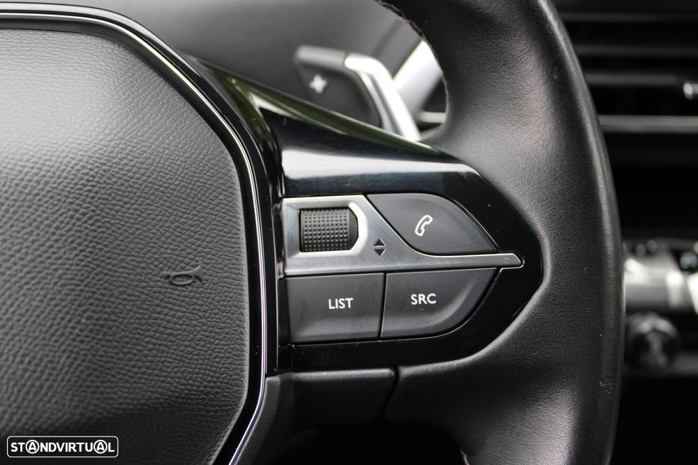 Peugeot 3008 1.6 Hybrid Allure e-EAT8 - 26