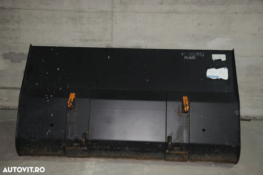 John Deere 6150M Tractor cu incarcator frontal lame si cupa - 14