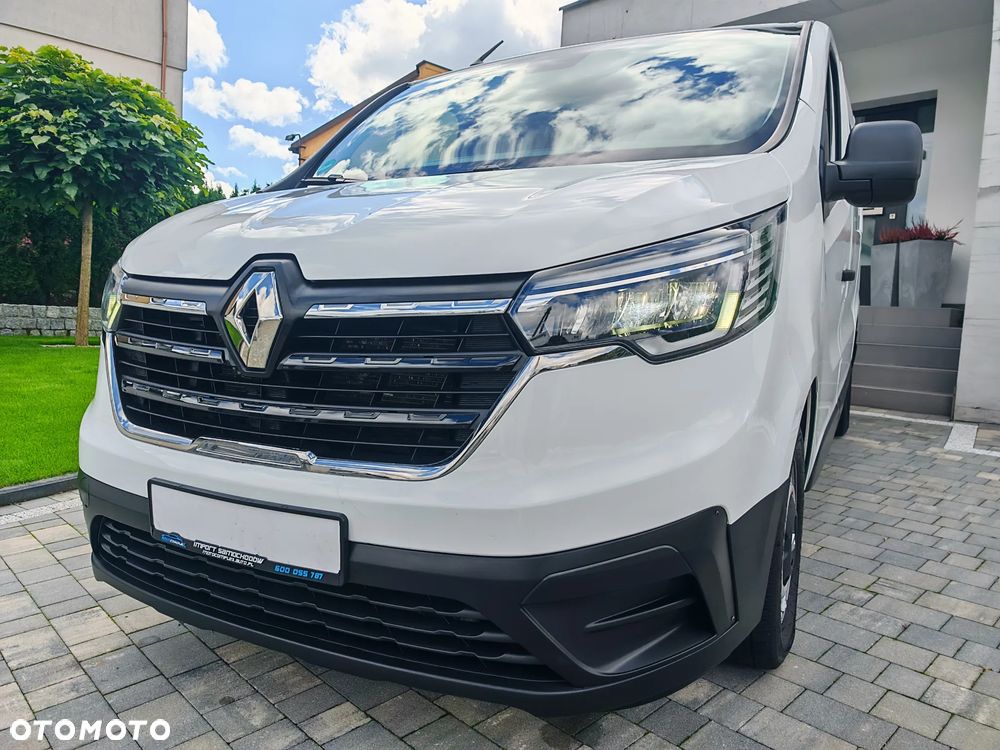 Renault Trafic - 16