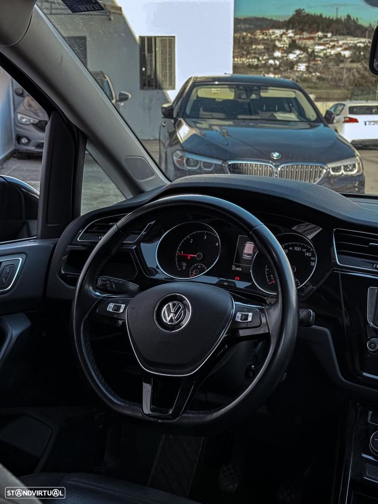Volkswagen Touran 2.0 TDI Highline — fotografia 10