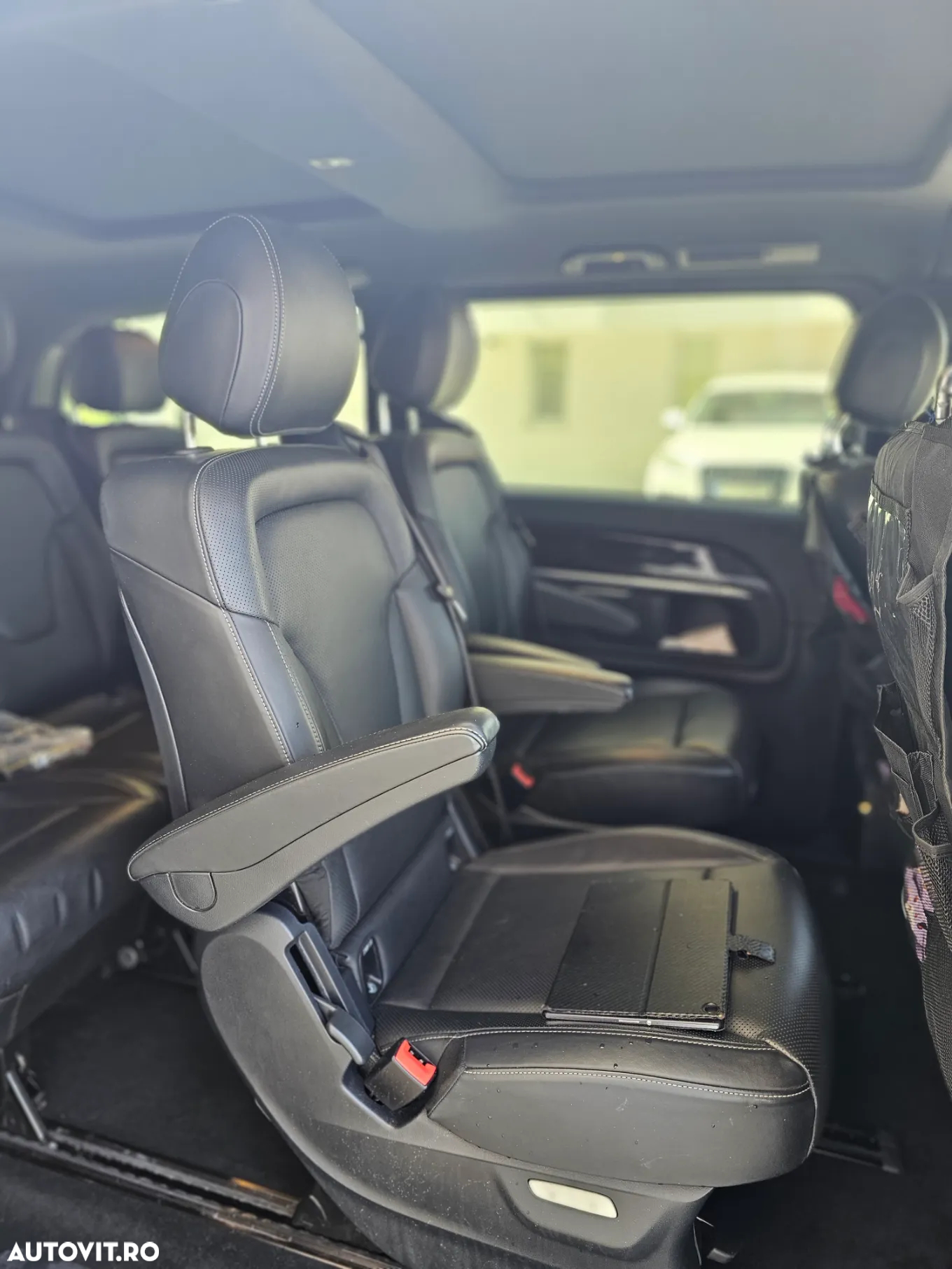 Mercedes-Benz V 300 d lang 4Matic 9G-TRONIC Avantgarde - 6