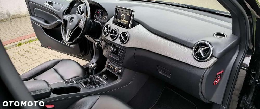 Mercedes-Benz Klasa B 200 CDI (BlueEFFICIENCY) - 39