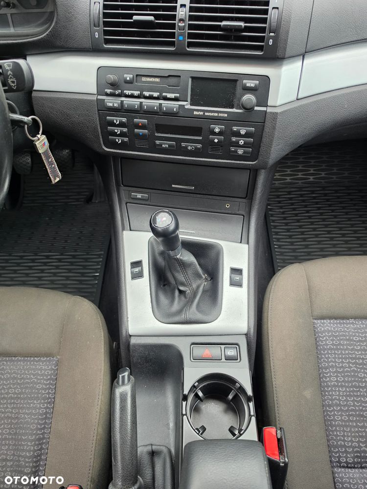 BMW Seria 3 320d Edition Exclusive - 13