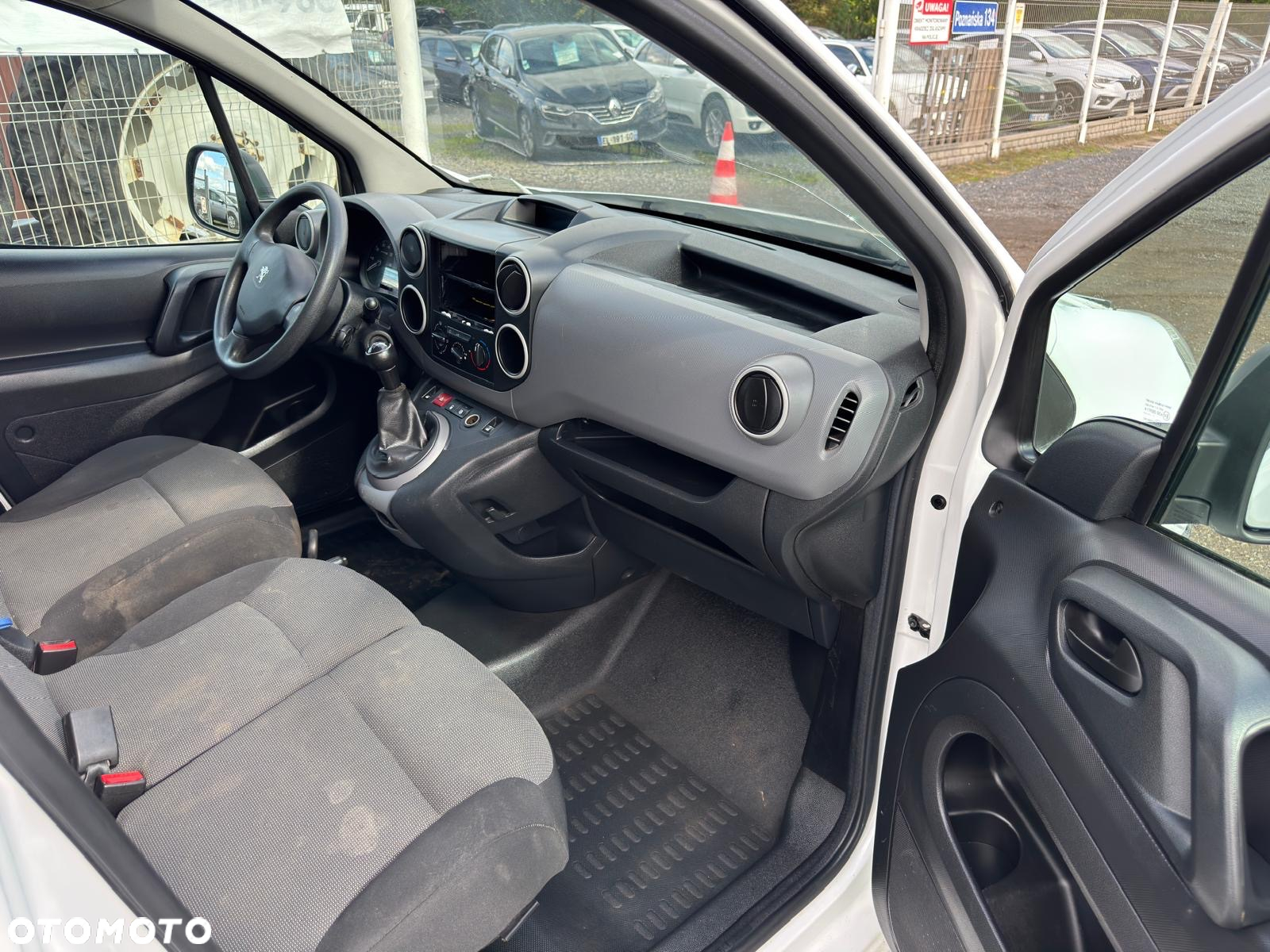 Peugeot Partner - 8