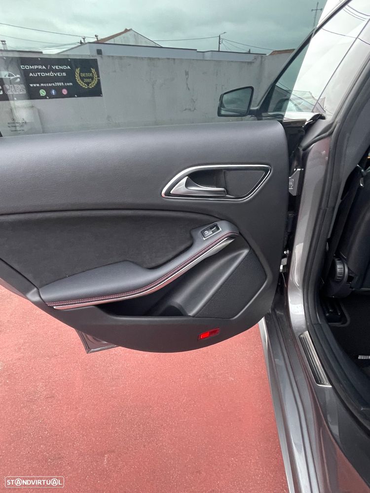 Mercedes-Benz CLA 220 d 4Matic 7G-DCT AMG Line - 27