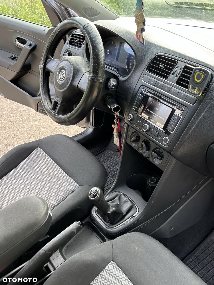 Volkswagen Polo - 2