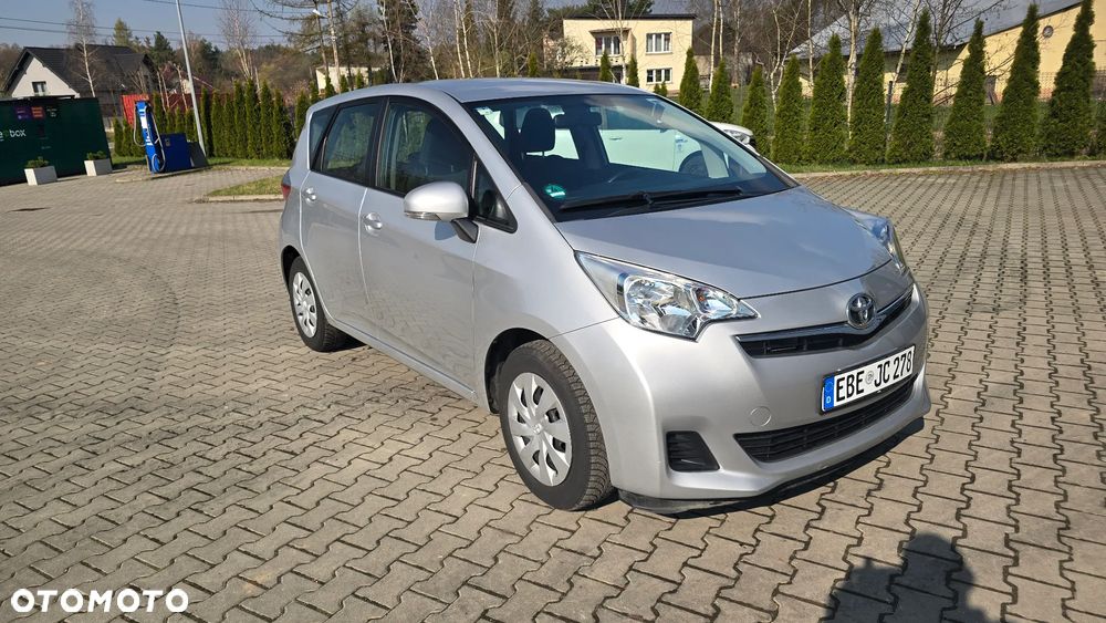 Toyota Verso S 1.33 VVT-i Life - 2