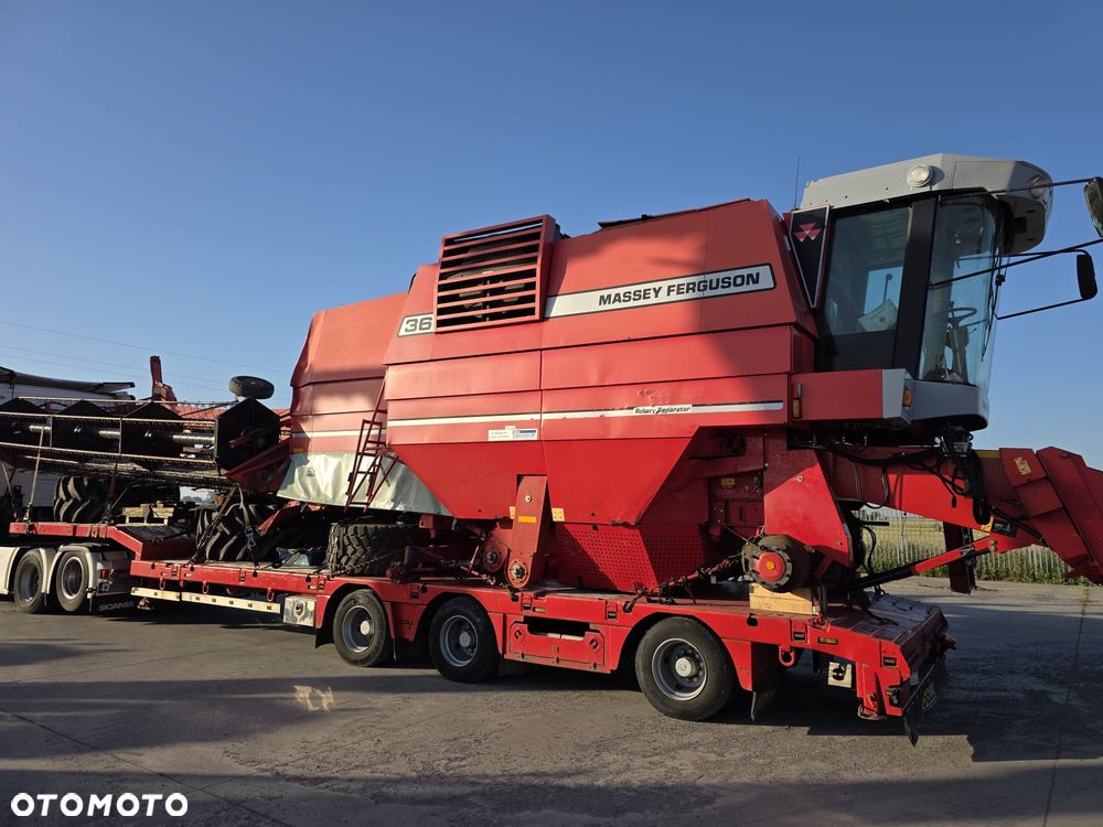 Massey Ferguson MF 36 Claas New Holland P600 - 1