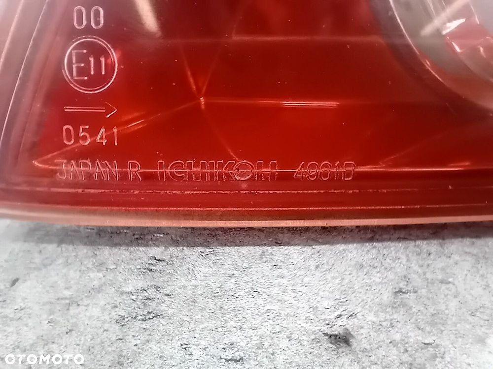 LAMPA TYLNA PRAWA W KLAPE INFINITI FX35 4961B - 6