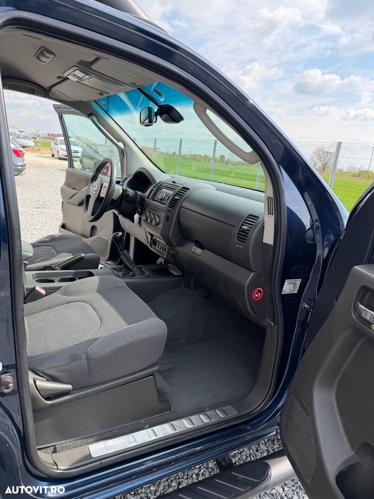 Nissan Navara Premium - 9