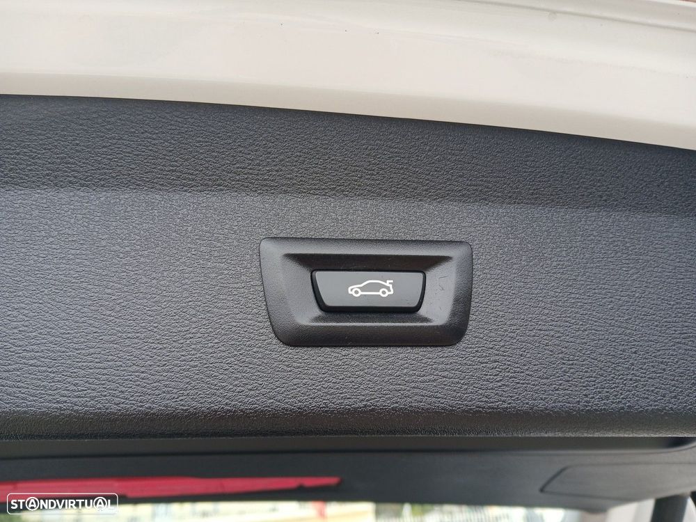 BMW X1 16 d sDrive Corporate Edition Auto - 11