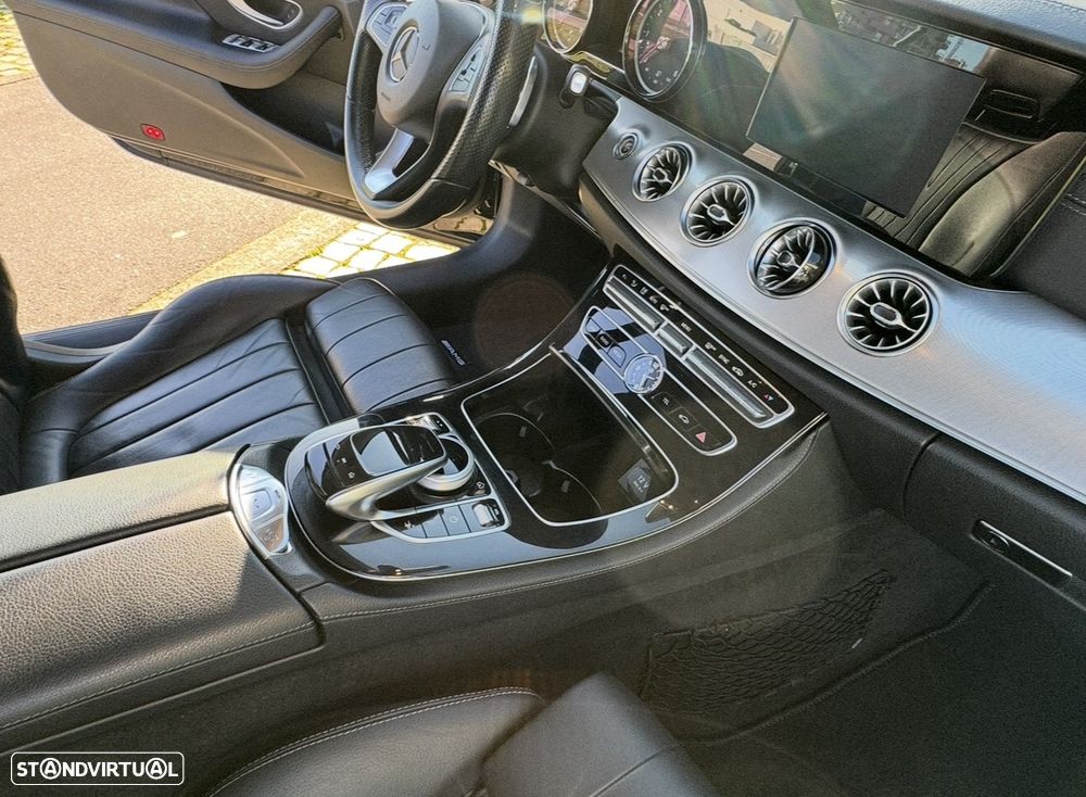 Mercedes-Benz E 220 d Cabrio 4Matic 9G-Tronic Avantgarde - 35
