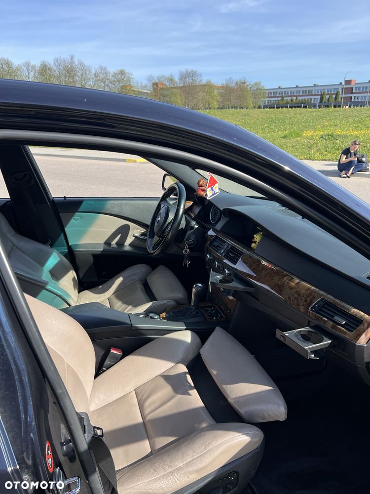 BMW Seria 5 530xd - 6