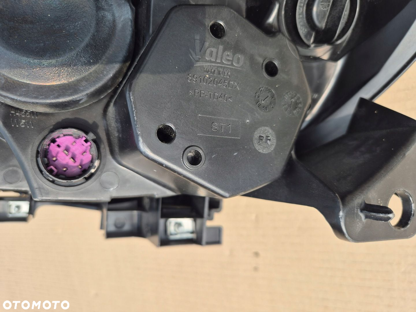 Fiat Punto EVO lampa prawa.Nowa.Valeo.Jasna. 2010- - 8