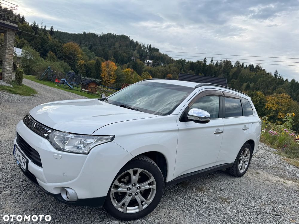 Mitsubishi Outlander 2.2 DID Instyle Navi - 13