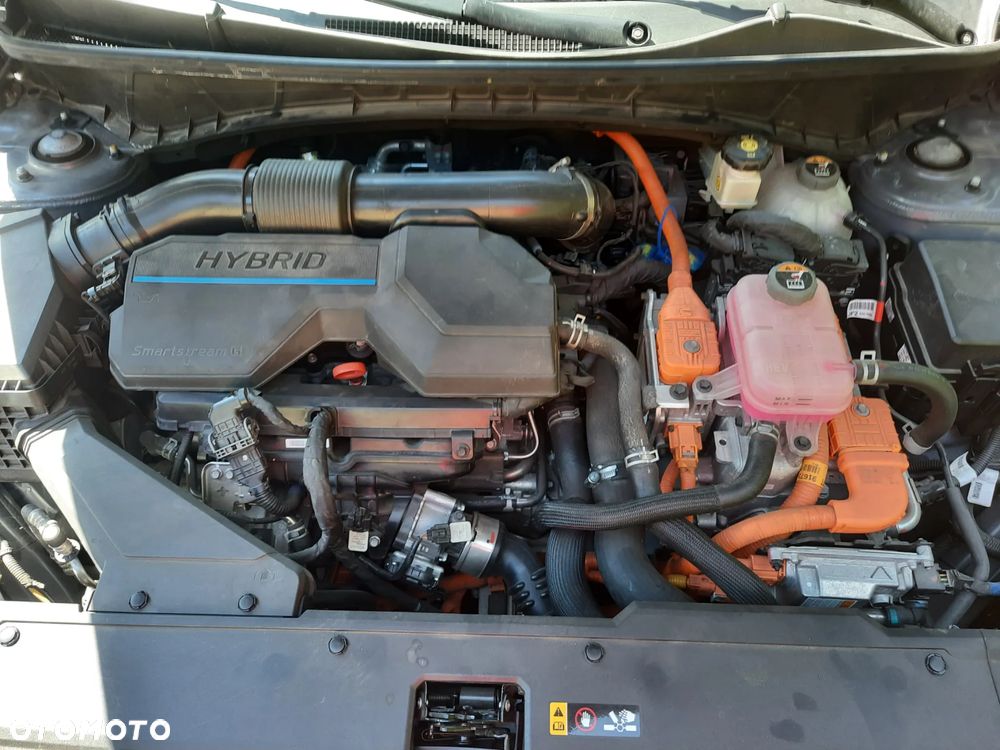 Hyundai Tucson 1.6 T-GDi HEV Executive 2WD - 13