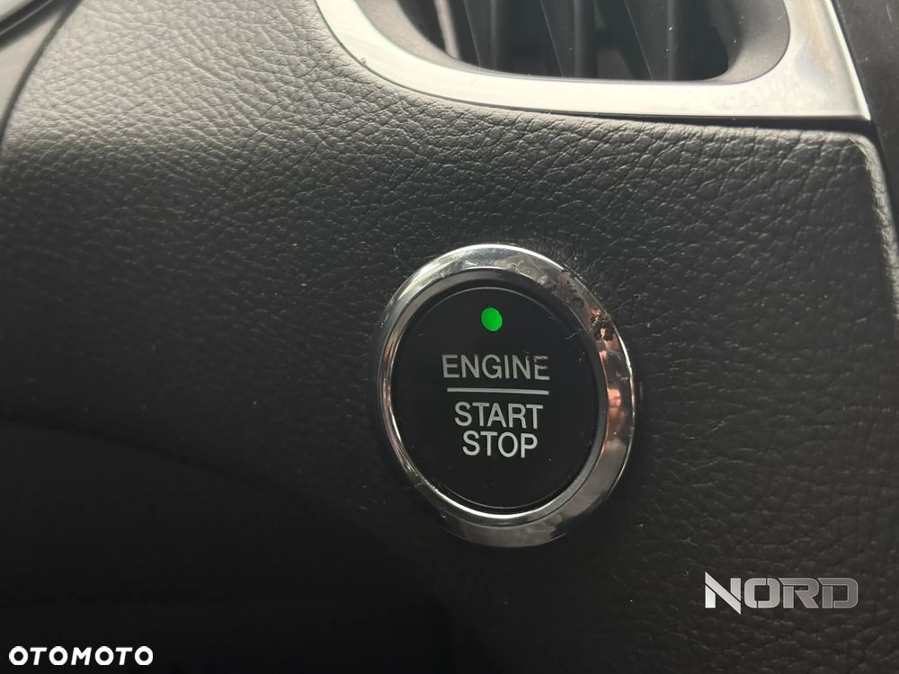 Ford S-Max 2.0 TDCi 4WD Titanium PowerShift - 19
