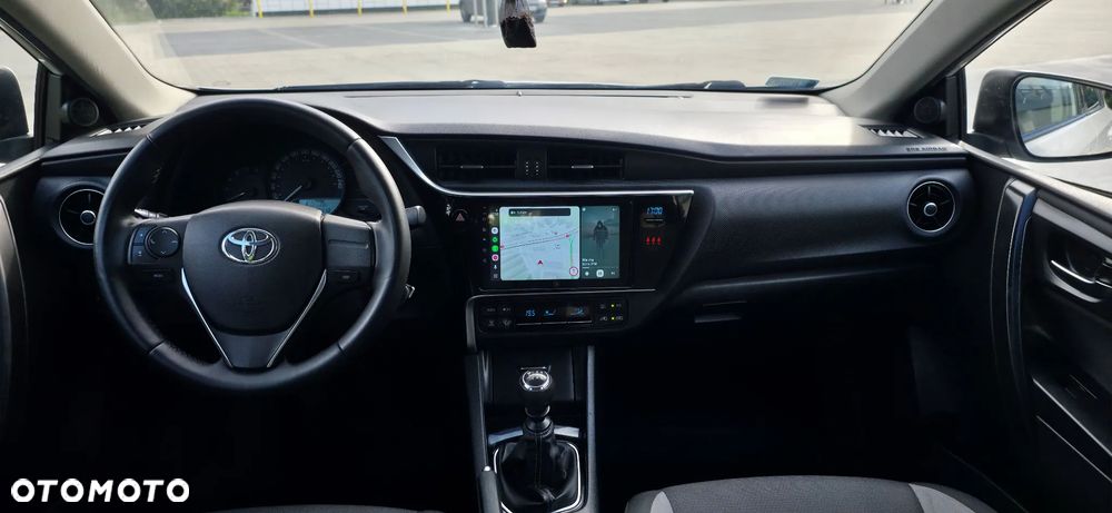 Toyota Auris 1.4 D-4D Premium - 17