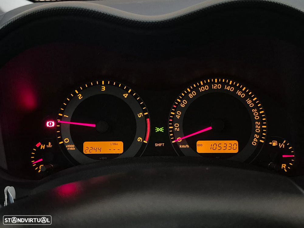 Toyota Auris 1.4 D-4D Exclusive+P.Sport - 15