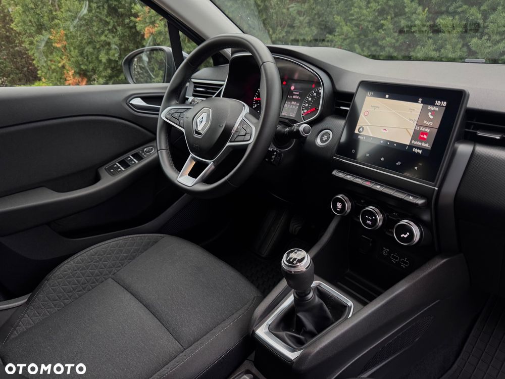 Renault Clio TCe 100 INTENS - 23