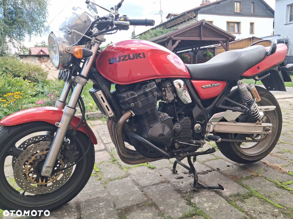 Suzuki GSX