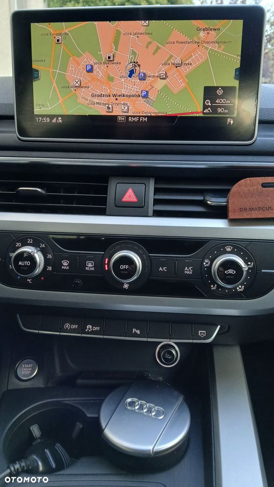 Audi A4 Avant 2.0 TDI ultra S tronic - 29